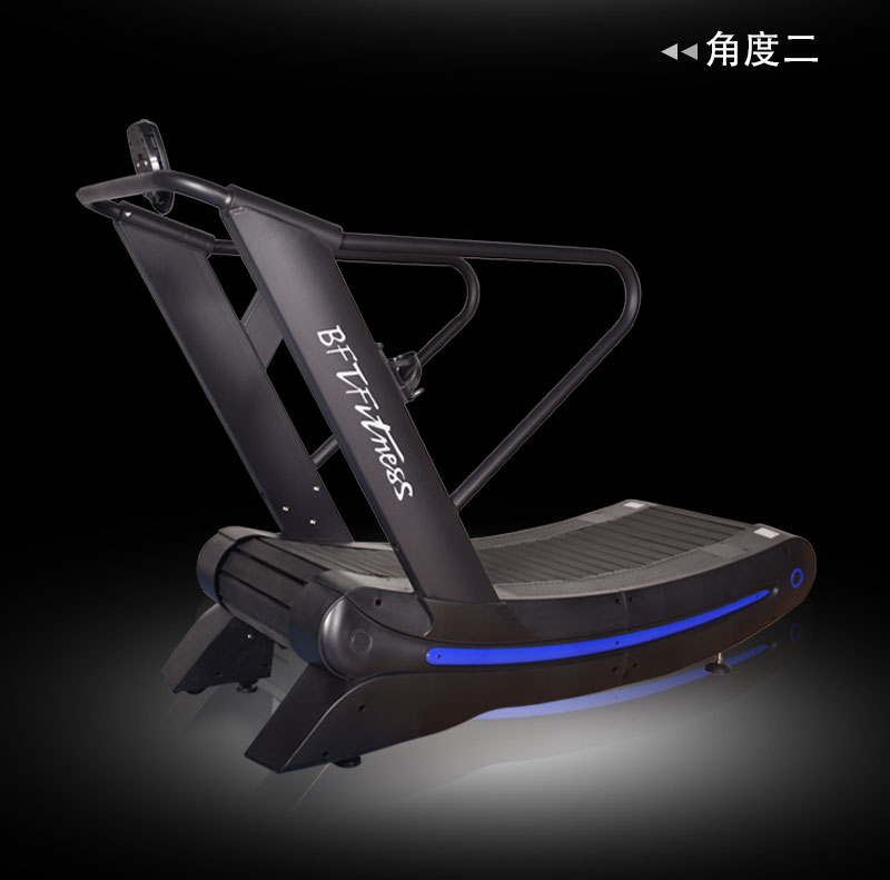 弧形跑步機